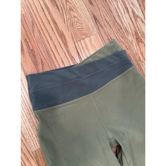 Lululemon Throw Back Astro Pants Size 6 - Picture 3 of 6